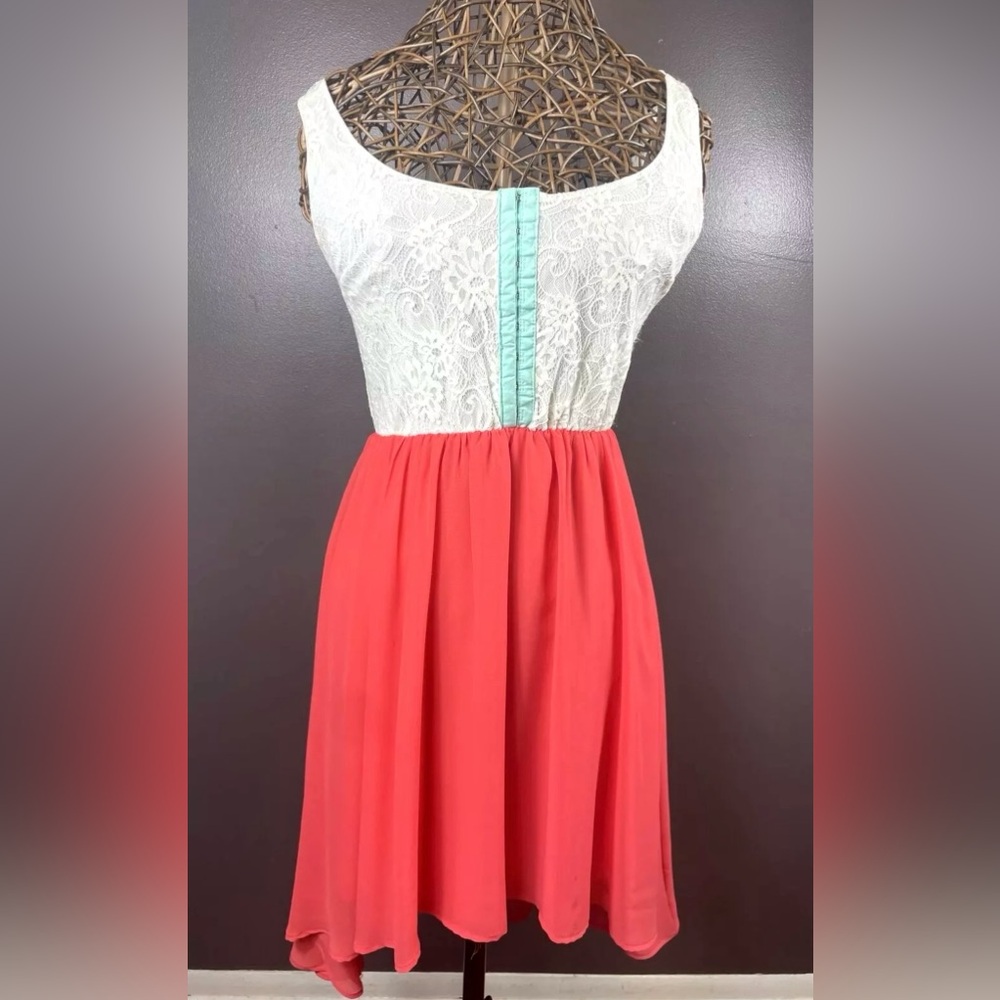 BUCKLE dress NWT!!! Size small